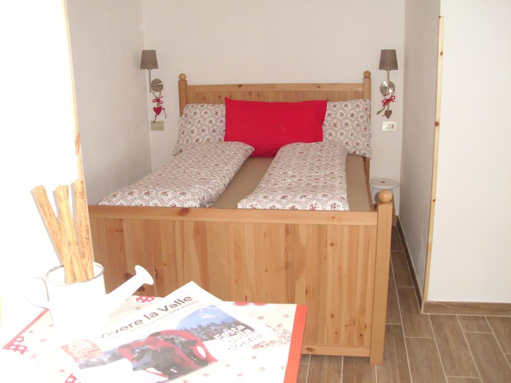 לינה וארוחת בוקר Doues Maison Torrent חדר תמונה